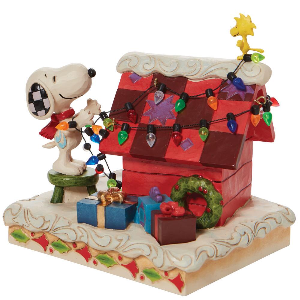 Snoopy with Wood Stock Decorating Dog House